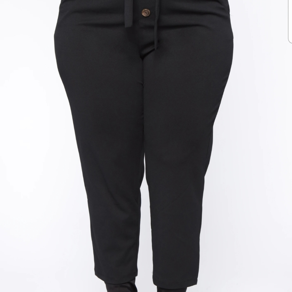 Black stretch belted pants.